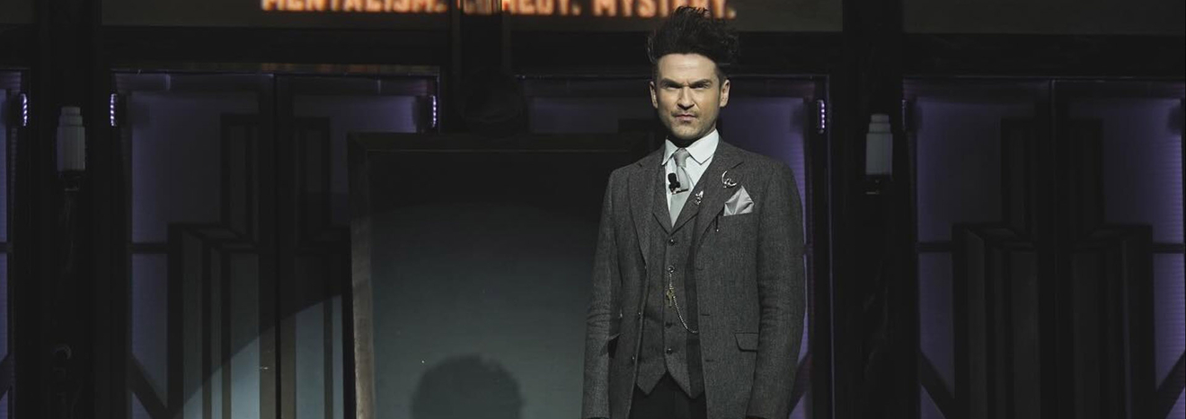 Colin Cloud Harrahs Las Vegas On Stage