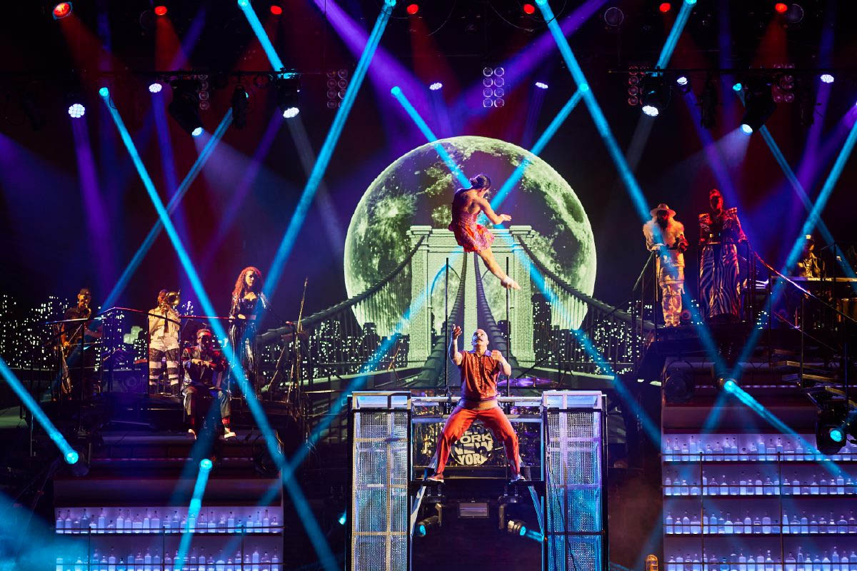 Best Las Vegas Cirque du Soleil Show Mad Apple
